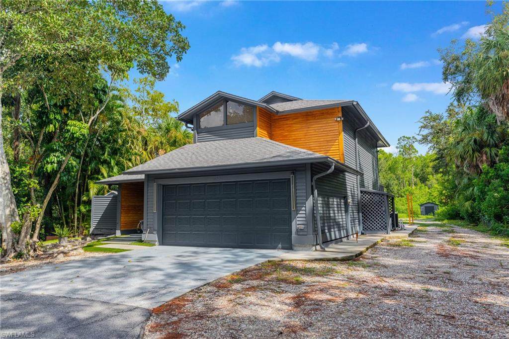 6031 Dogwood Way - Photo 1