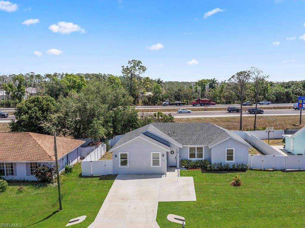 27257 Pinecrest Ln - Photo 1