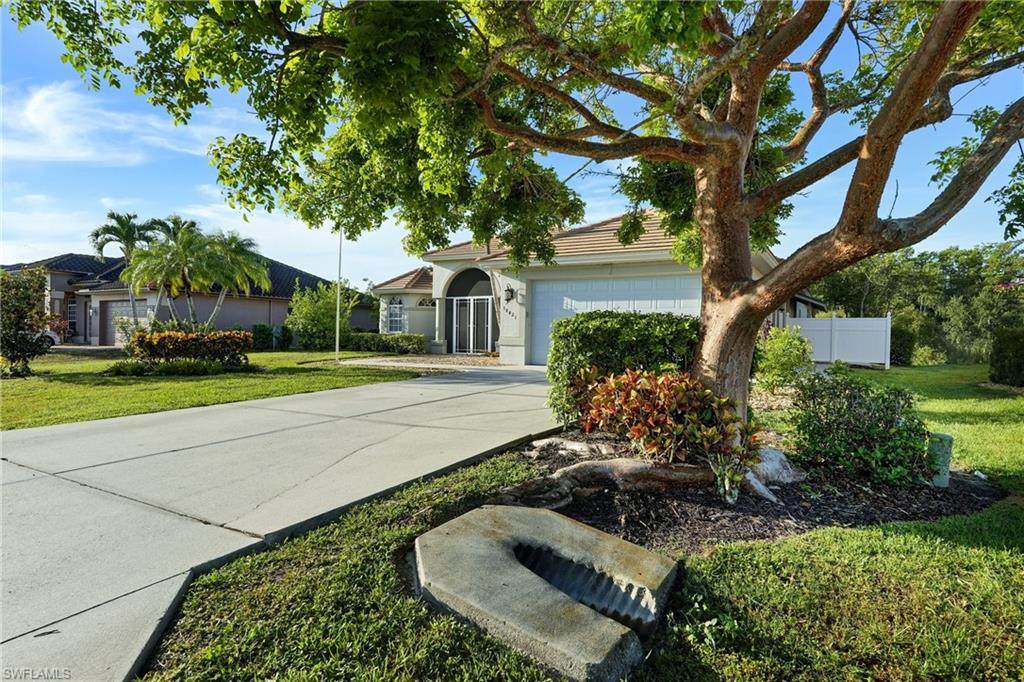 18421 Royal Hammock Blvd - Photo 1