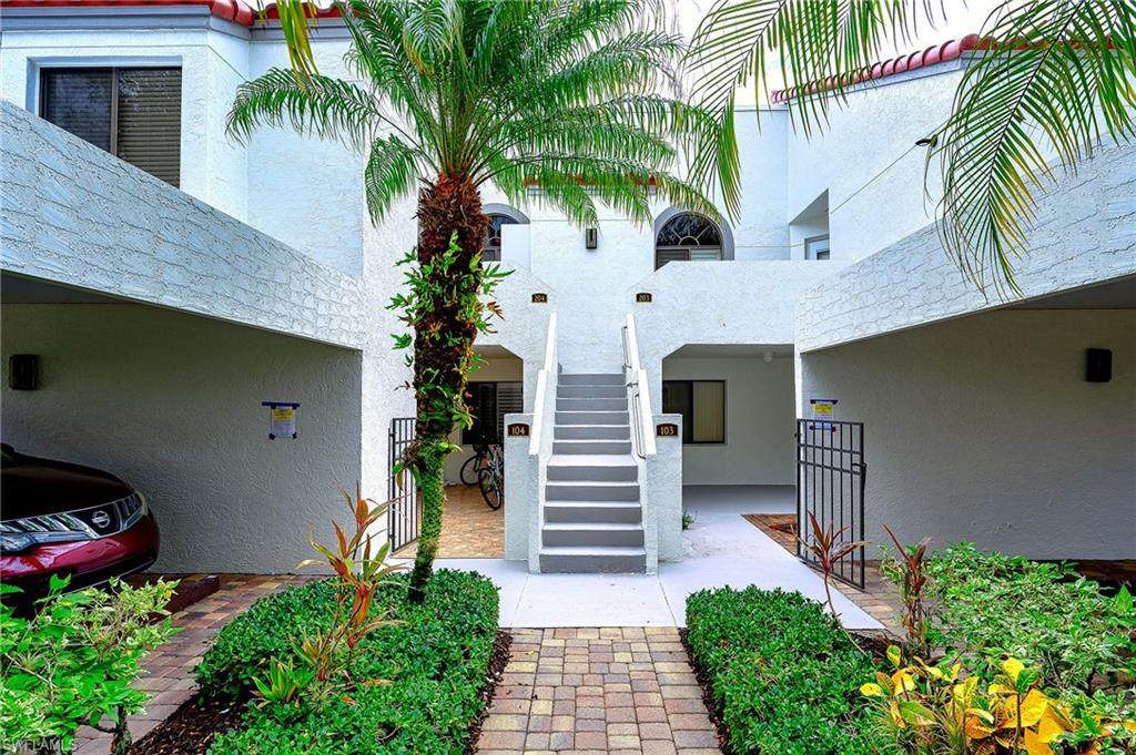 559 Beachwalk Cir - Photo 1