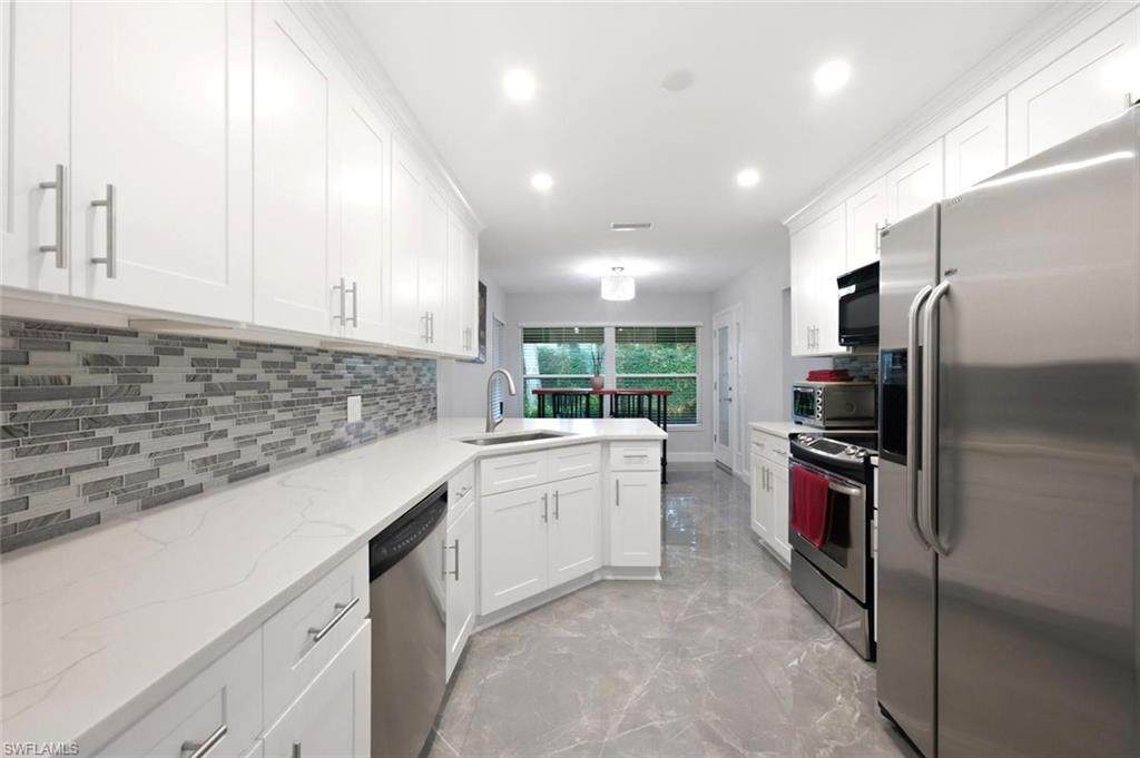 756 Reef Point Cir - Photo 1