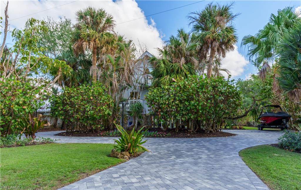 5058 Seahorse Ave - Photo 1