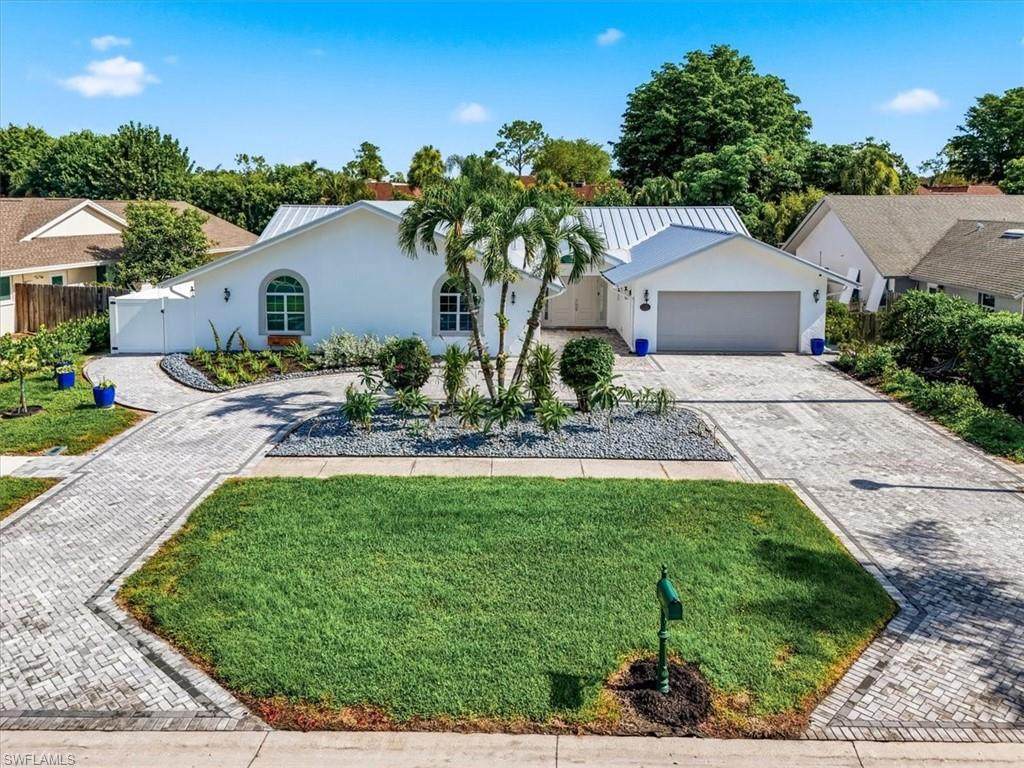 2467 Pine Woods Cir - Photo 1