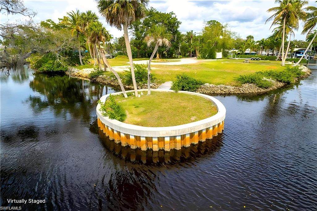 https://bt-photos.global.ssl.fastly.net/naples/orig_boomver_1_226035287-2.jpg