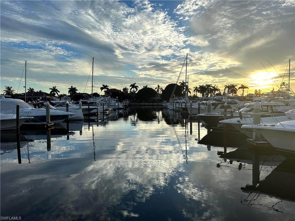 https://bt-photos.global.ssl.fastly.net/naples/orig_boomver_1_226035465-2.jpg