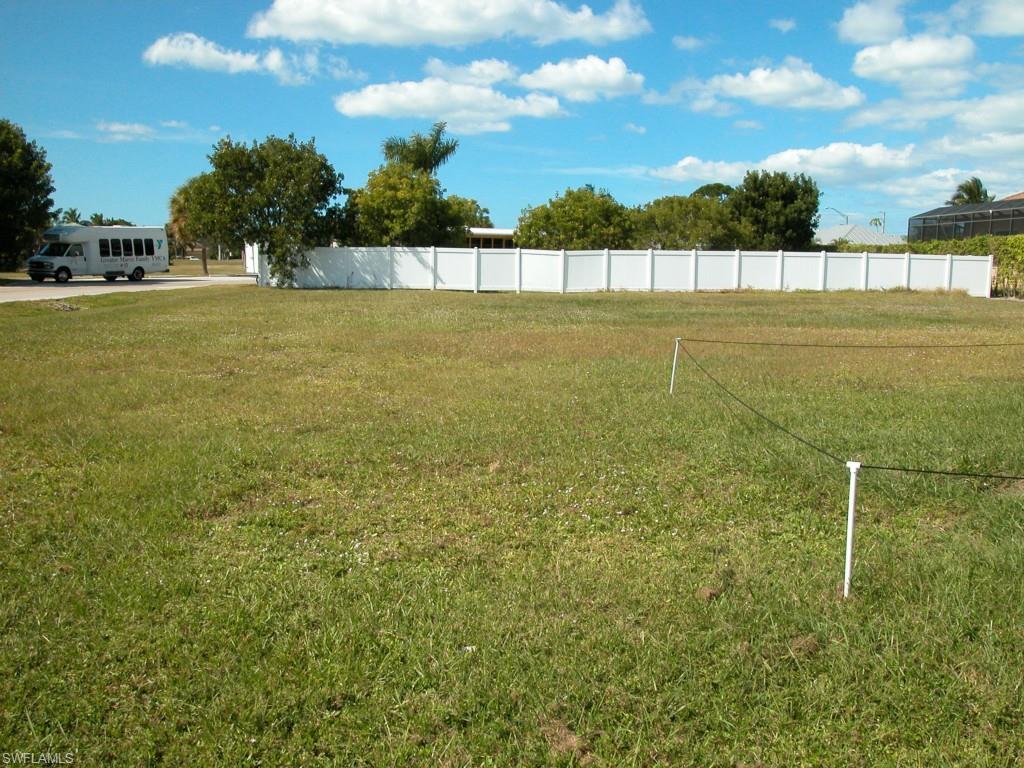 108 Gulfstream St - Photo 1