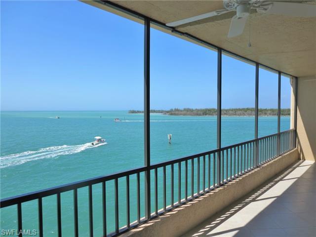 635 La Peninsula Blvd, Naples, FL 34113 (#215012901) :: Homes and Land Brokers, Inc
