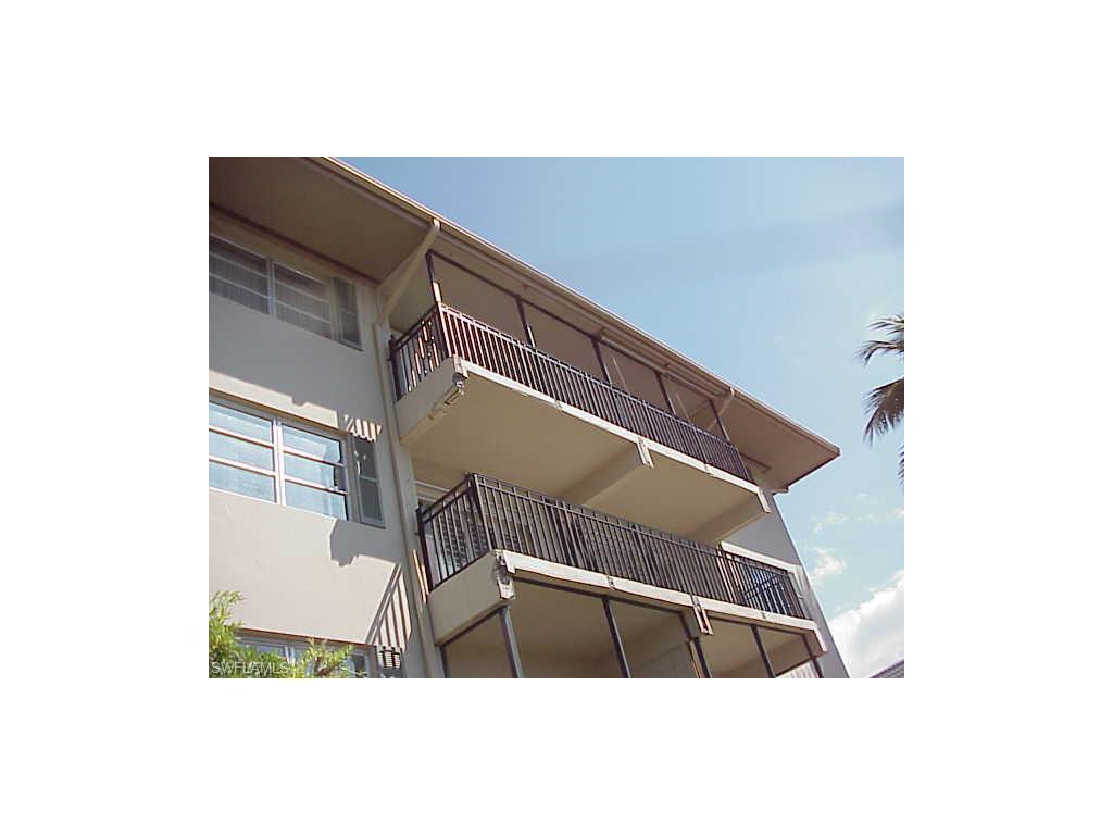 3400 Gulf Shore Blvd - Photo 1