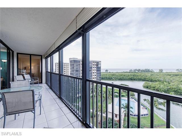 17 Bluebill Ave - Photo 1