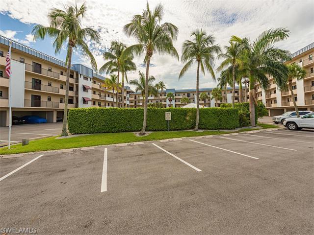 805 River Point Dr C-306, Naples, FL 34102 (#216043136) :: Homes and Land Brokers, Inc