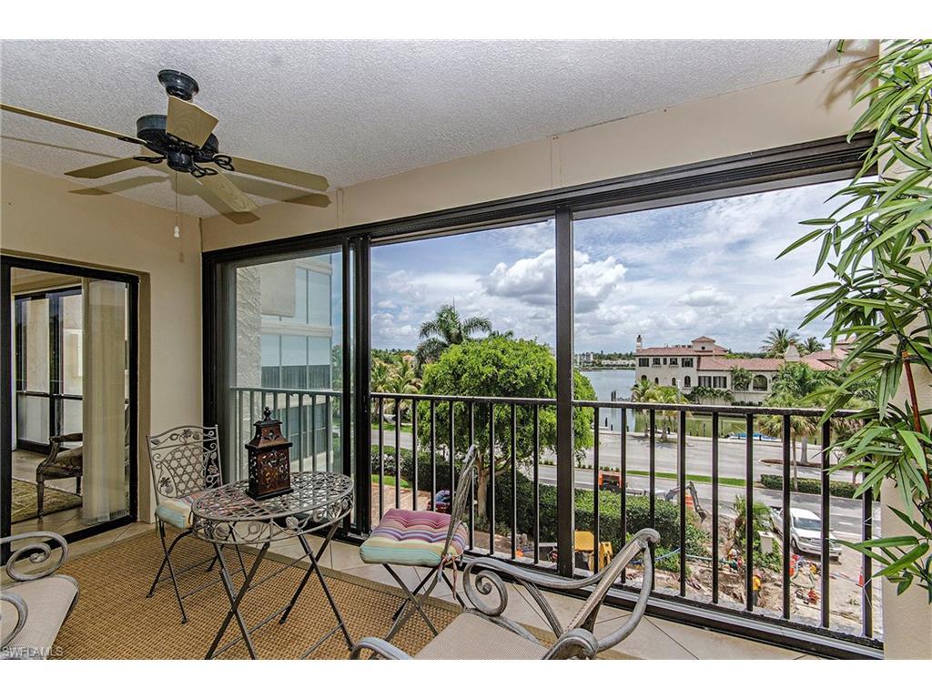 4031 Gulf Shore Blvd - Photo 1