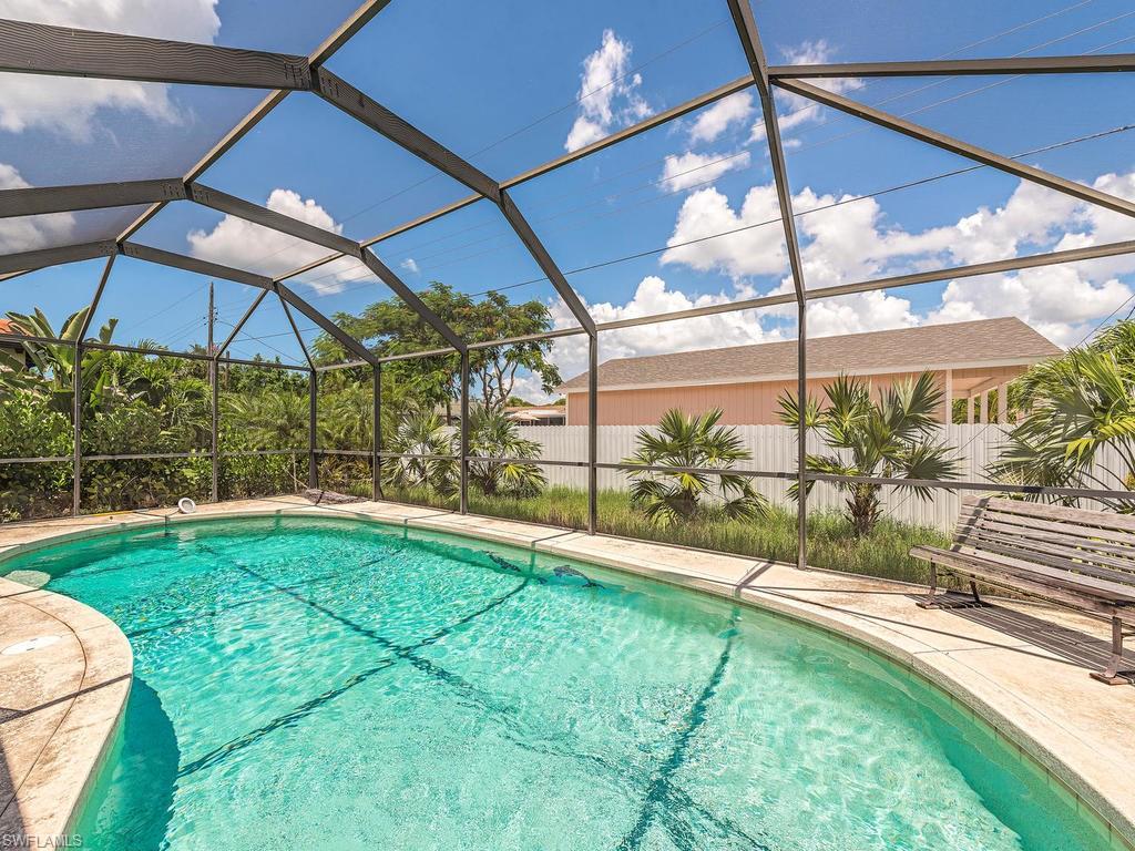 35 4th St, Bonita Springs, FL 34134 (MLS #216055713) :: The New Home Spot, Inc.