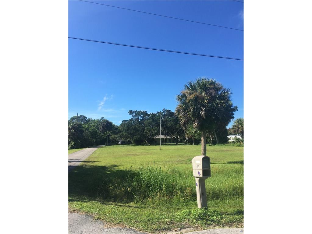 5332 Myrtle Ln, Naples, FL 34113 (MLS #216057005) :: The New Home Spot, Inc.