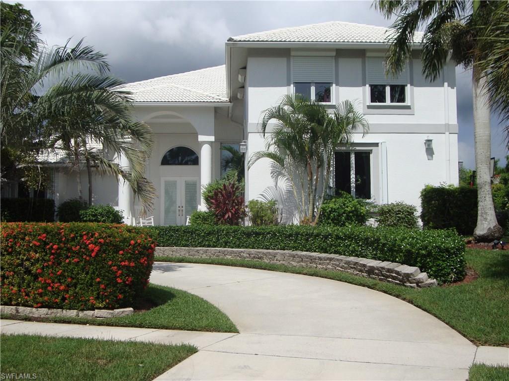 851 Scott Dr - Photo 1