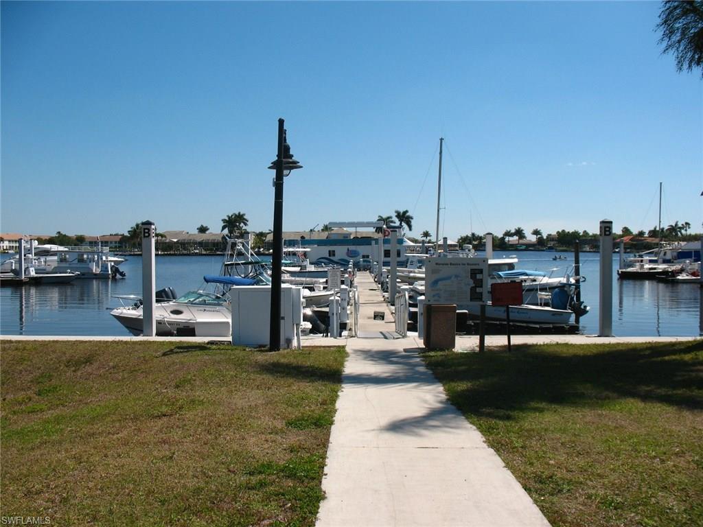 525 Newport Dr - Photo 1