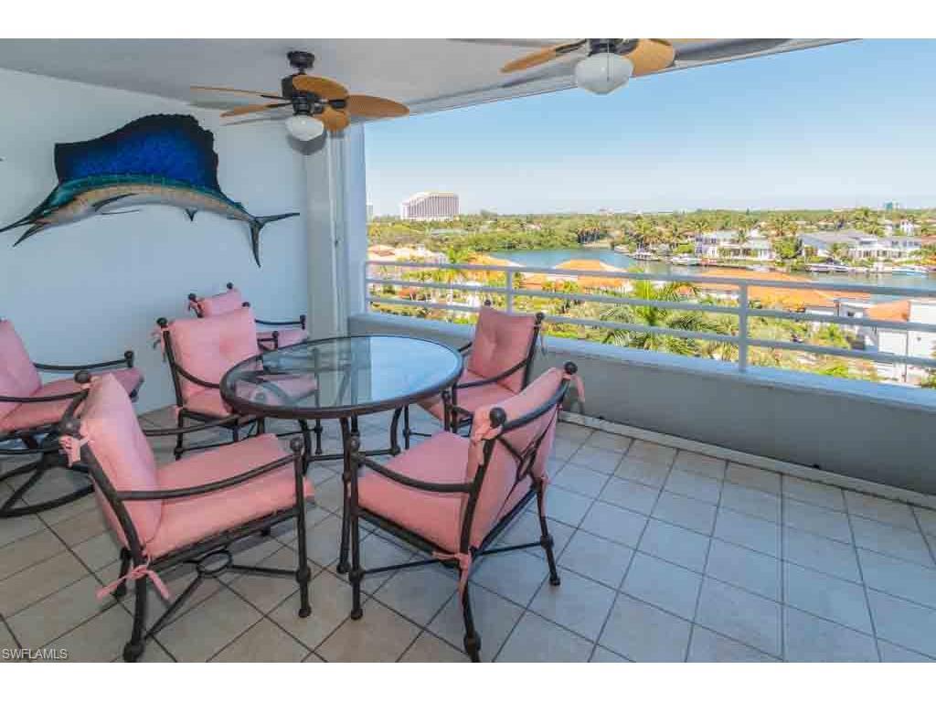 4751 Gulf Shore Blvd - Photo 1