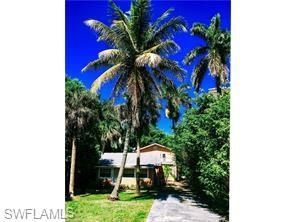 855 9th Ave - Photo 1