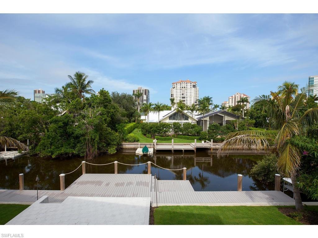 5071 Seashell Ave - Photo 1