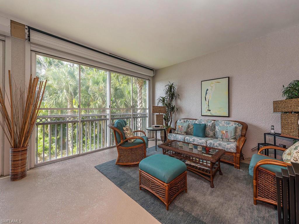 720 Waterford Dr - Photo 1