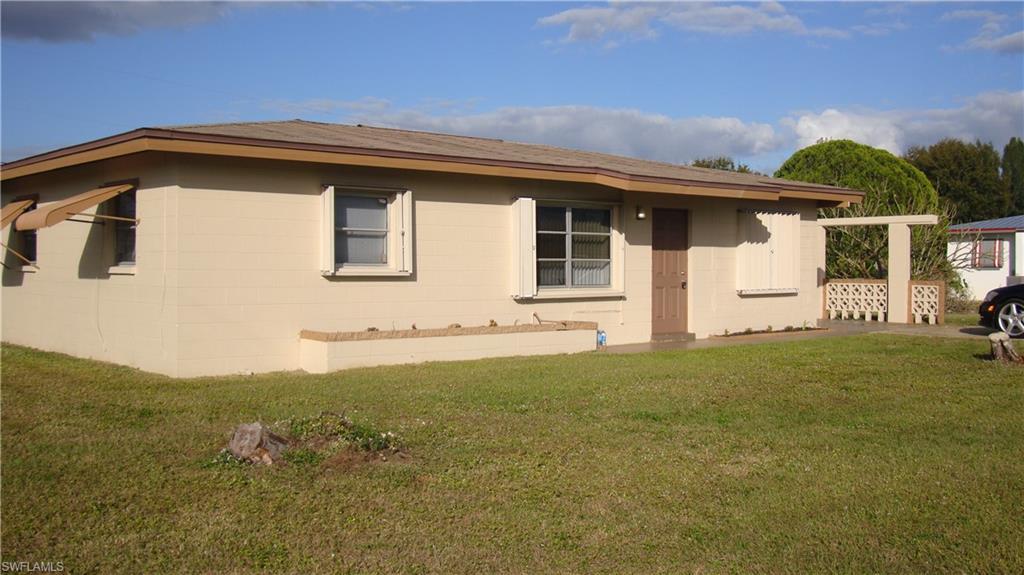 903 Grant Ln - Photo 1