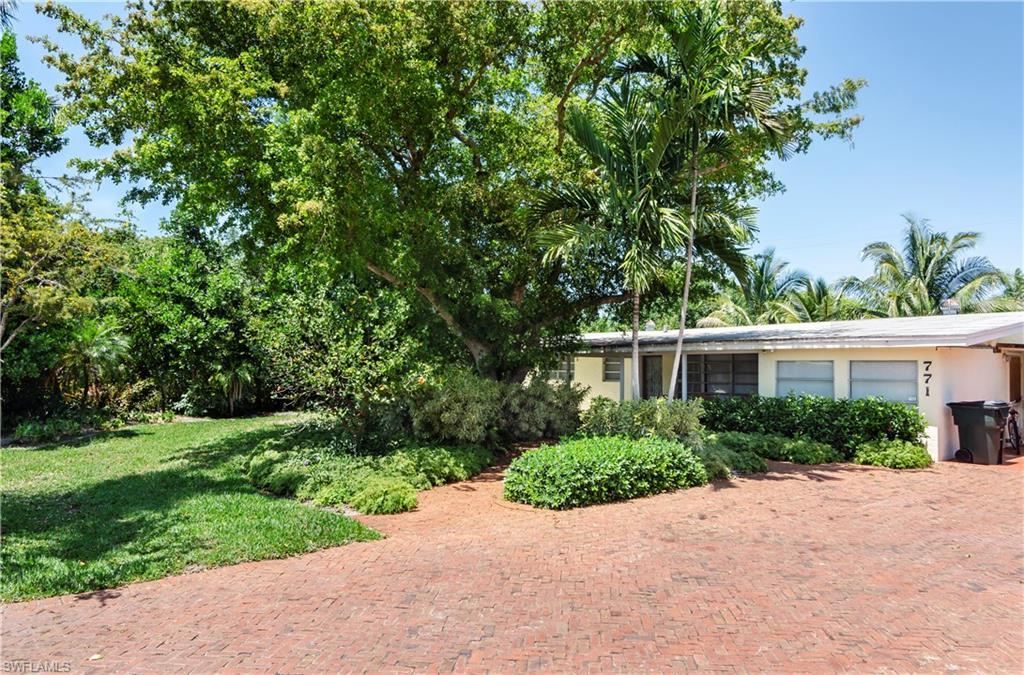 771 Anderson Dr - Photo 1
