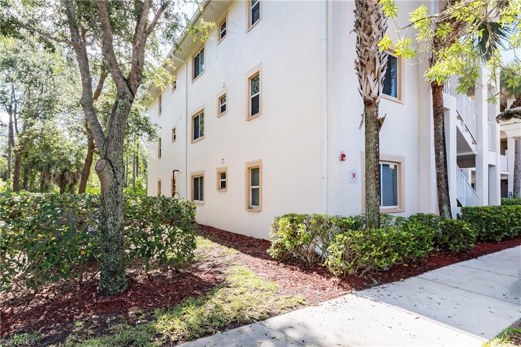 7811 Regal Heron Cir - Photo 1