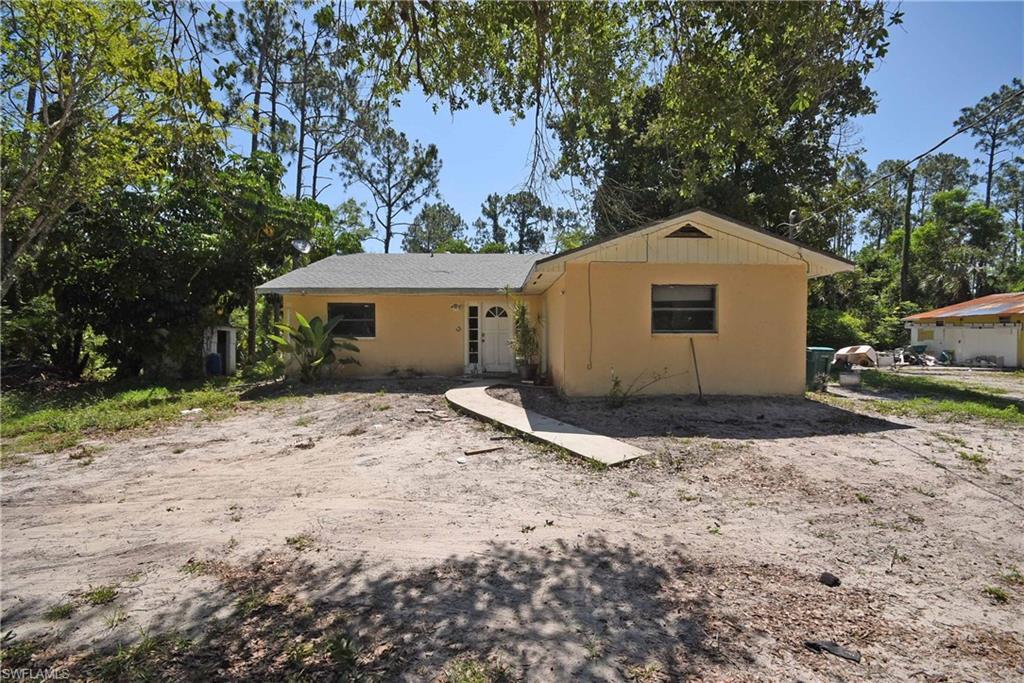 1840 Washburn Ave - Photo 1
