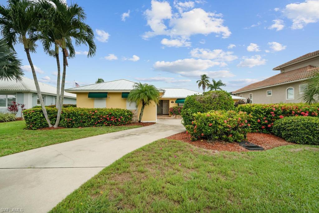 2100 Snook Dr - Photo 1