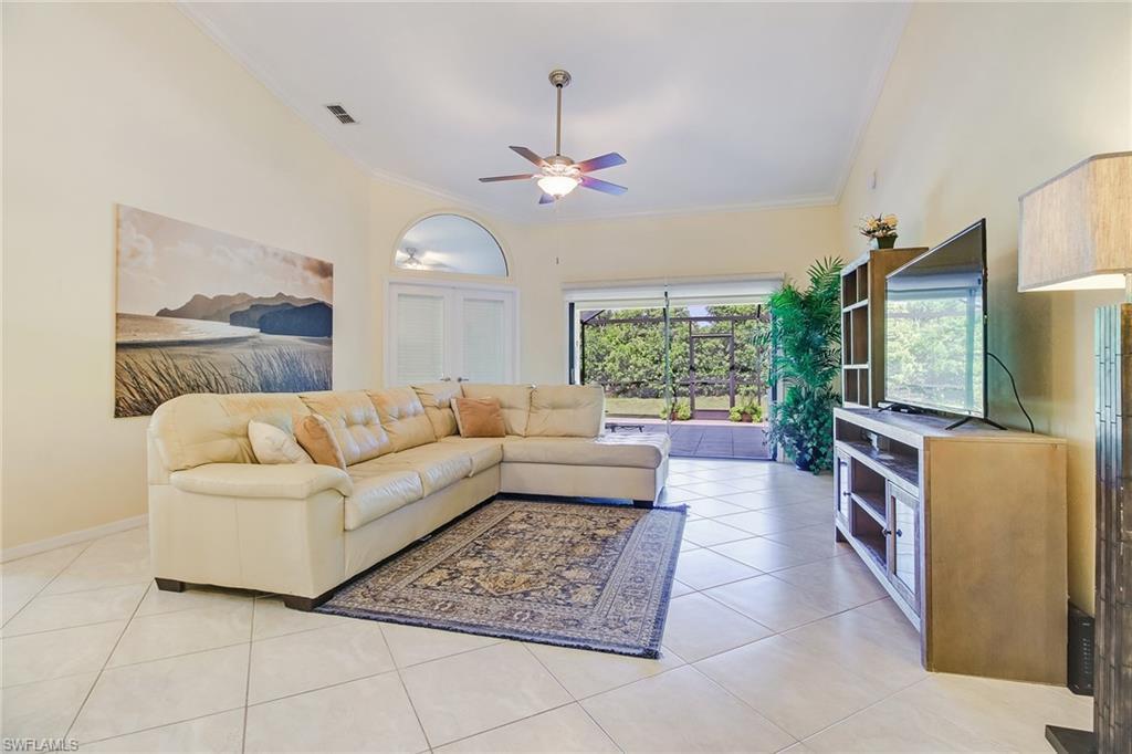 601 Kings Way - Photo 1