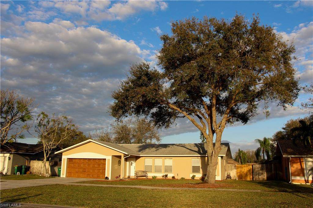 3300 Valencia Dr - Photo 1
