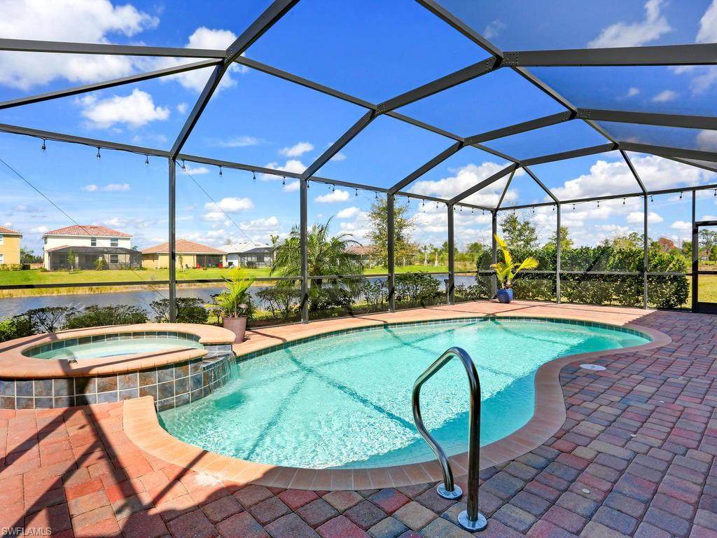 2422 Heydon Cir - Photo 1