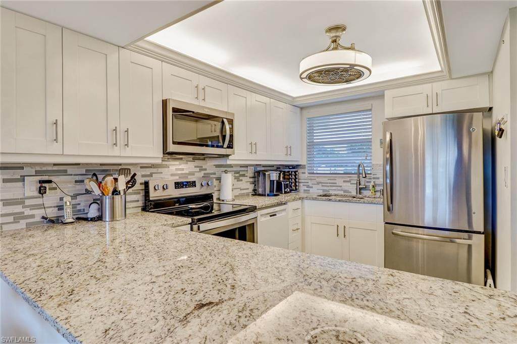 13 High Point Cir - Photo 1