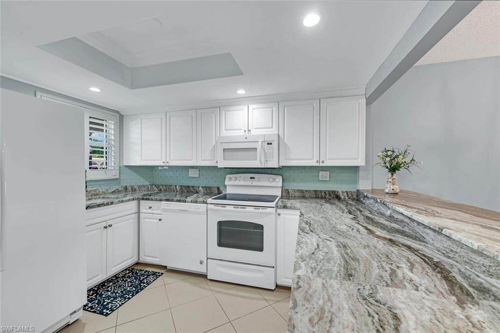 9 High Point Cir - Photo 1