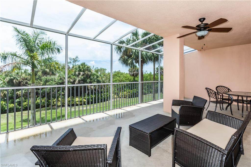 201 Vintage Bay Dr - Photo 1