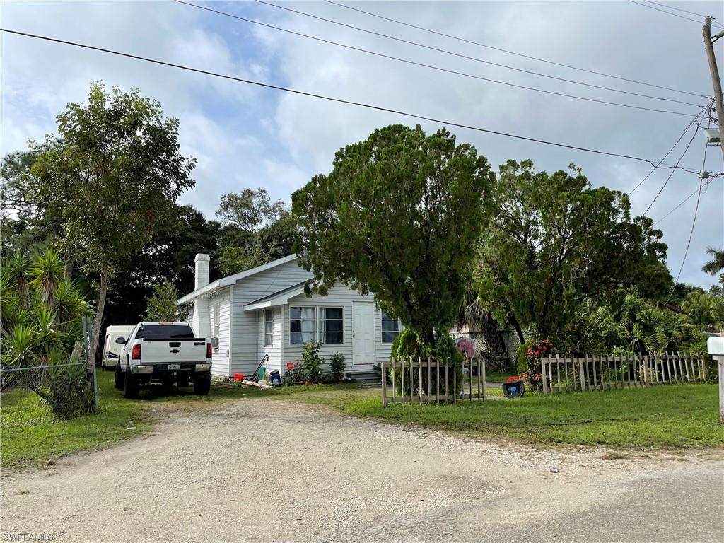 3762 Desoto Ave - Photo 1