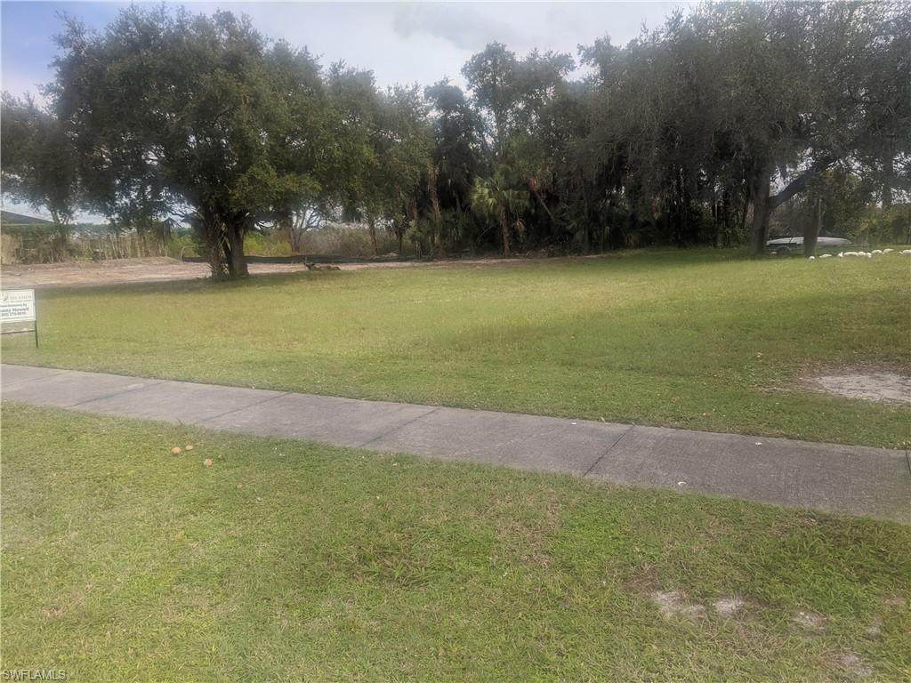 200 Cays Dr - Photo 1