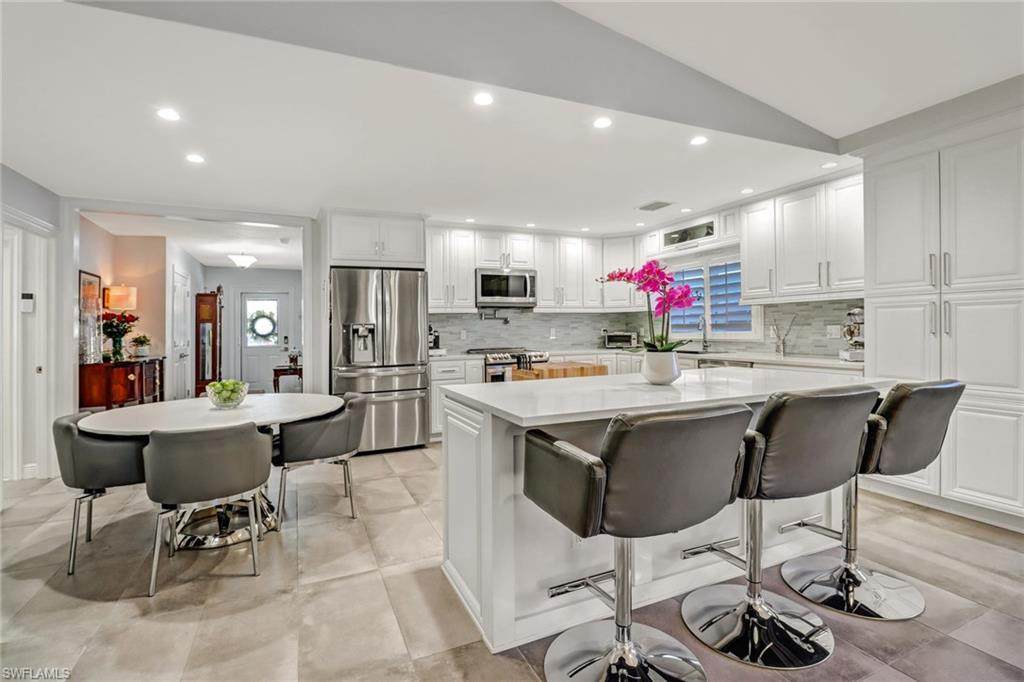 523 107th Ave - Photo 1