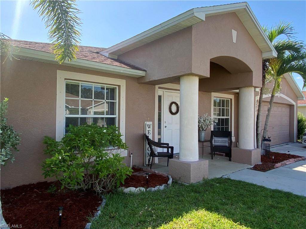 2573 Nature Pointe Loop - Photo 1