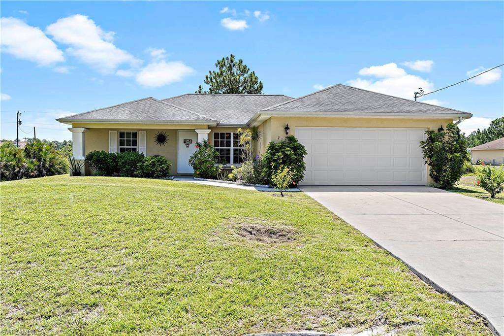 719 Peacock Ave - Photo 1