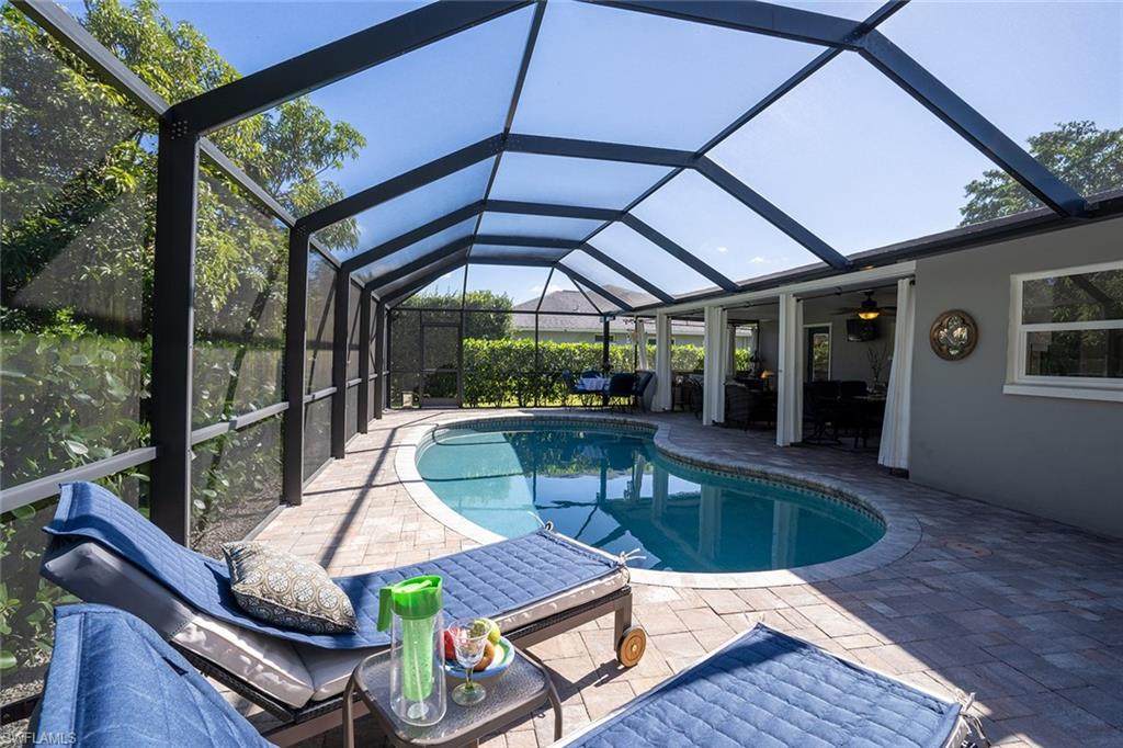 253 Pebble Beach Cir - Photo 1