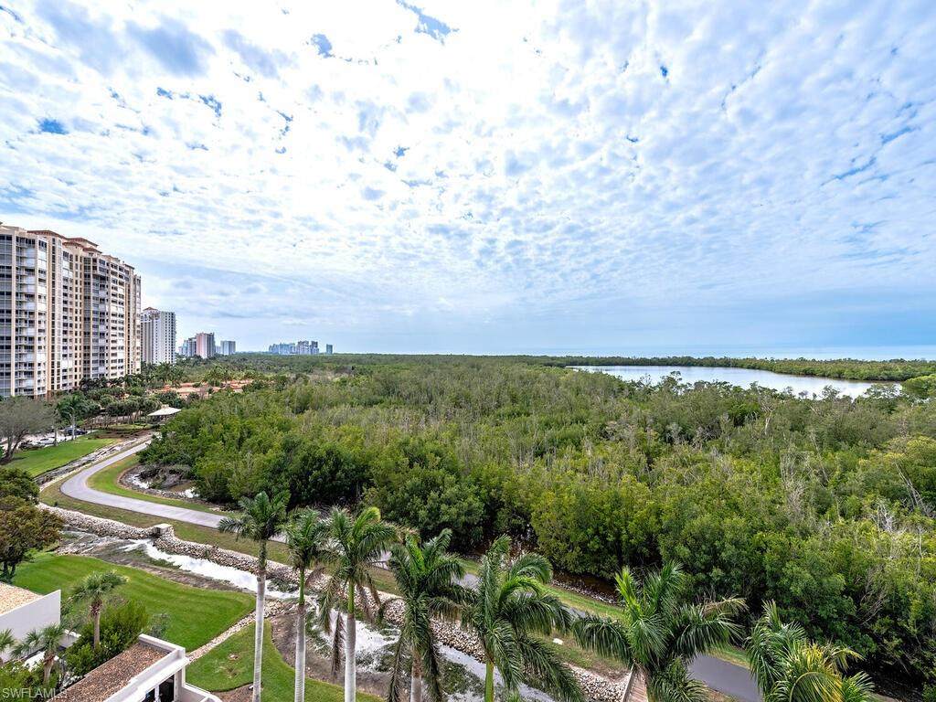 https://bt-photos.global.ssl.fastly.net/naples/orig_boomver_2_224004577-2.jpg