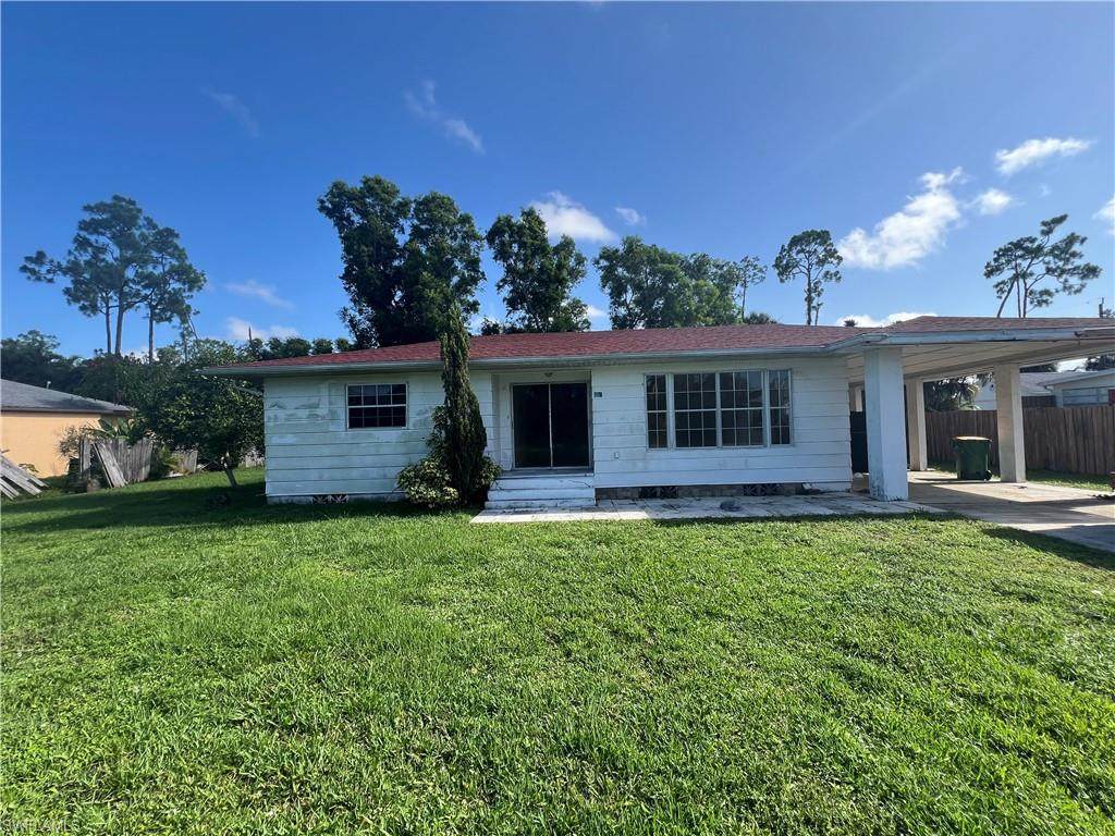 320 Benson St - Photo 1