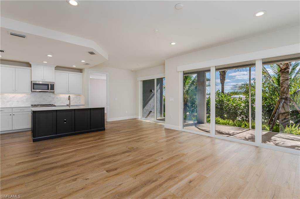 2640 Seychelles Cir - Photo 1