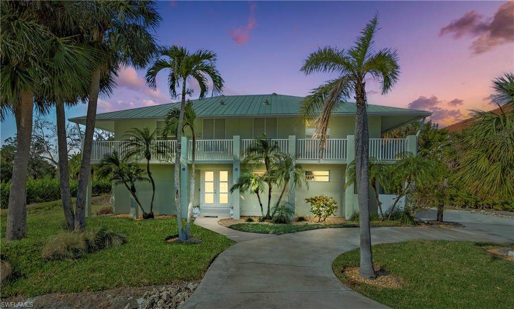 940 Sand Dune Dr - Photo 1