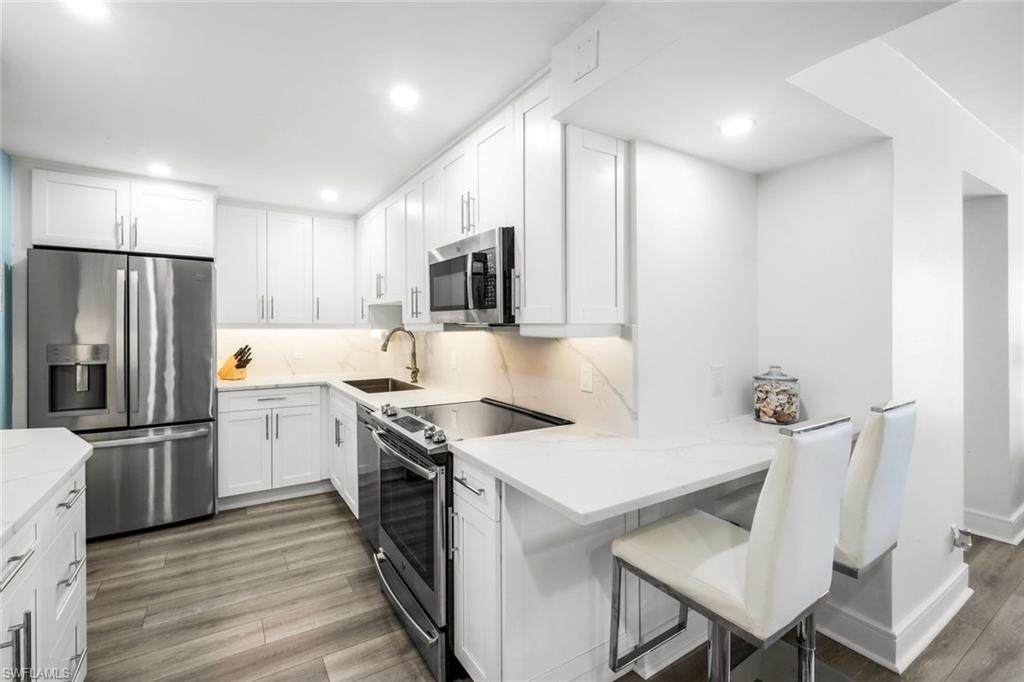 4005 Gulf Shore Blvd - Photo 1