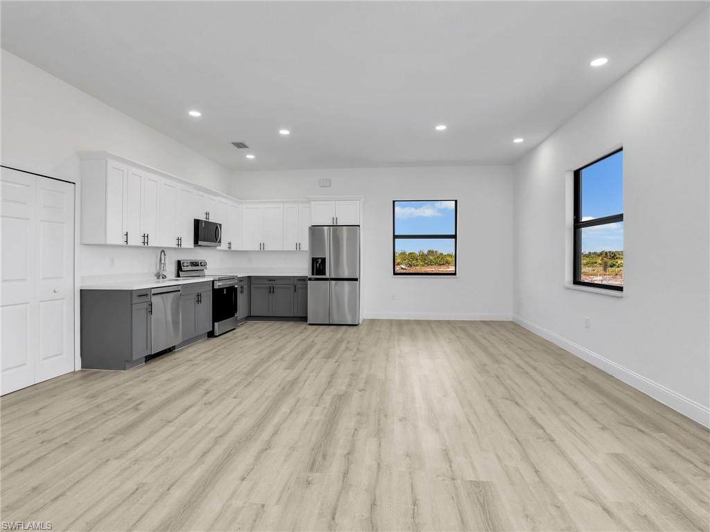 633 Cane St - Photo 1