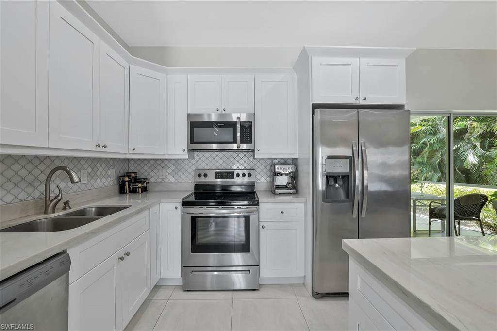 3892 14th St - Photo 1