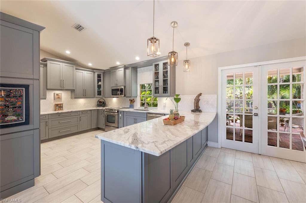 1794 Knights Ct - Photo 1
