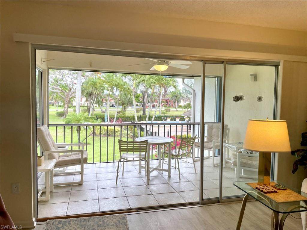325 Charlemagne Blvd - Photo 1