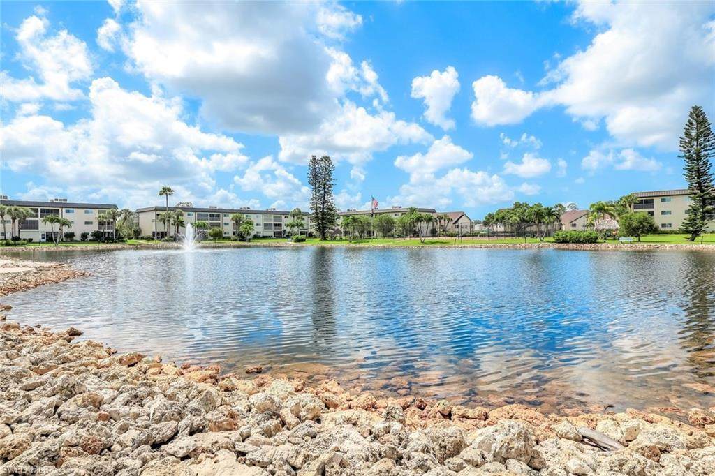 1000 Manatee Rd - Photo 1